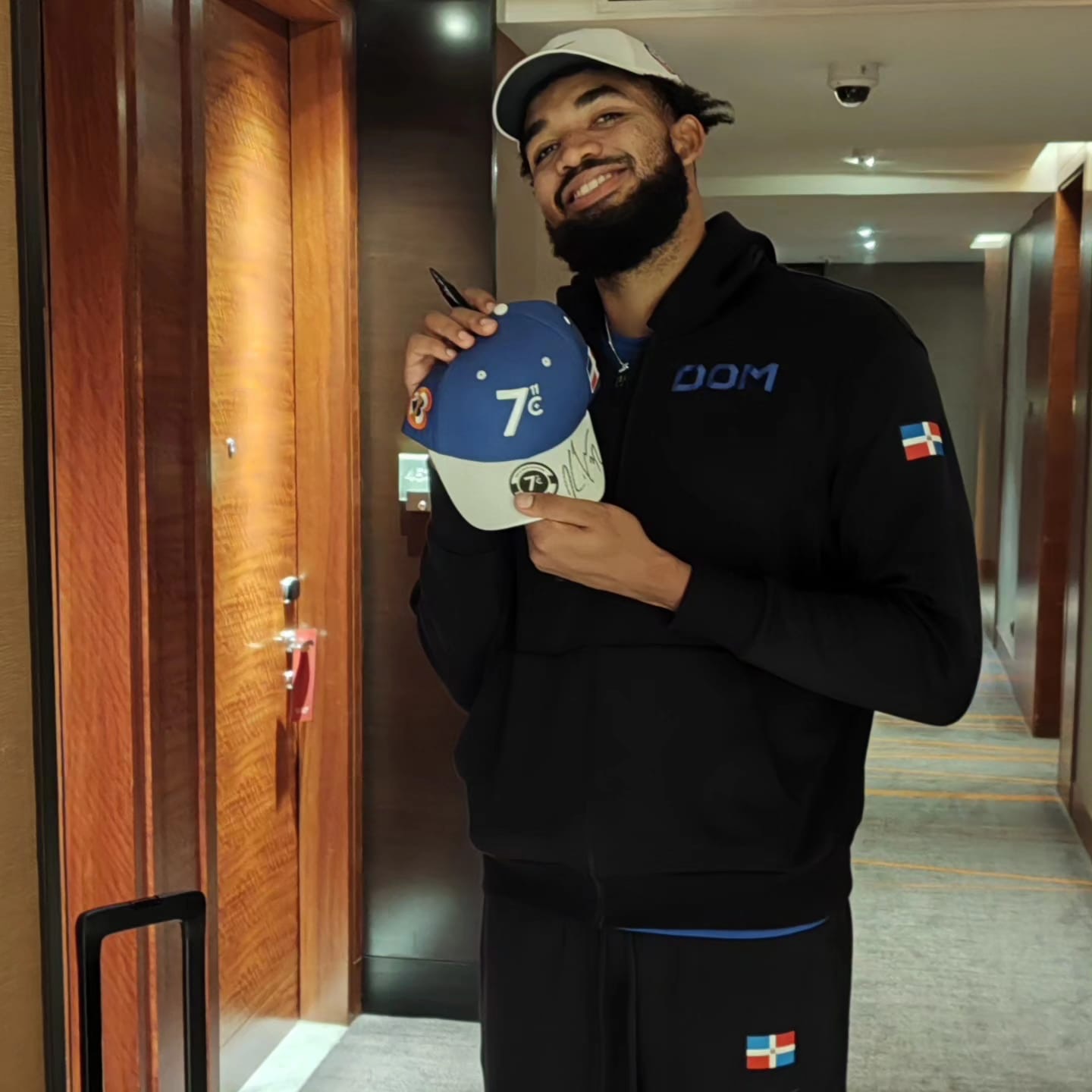 711 Clothing RD - Imagen 1